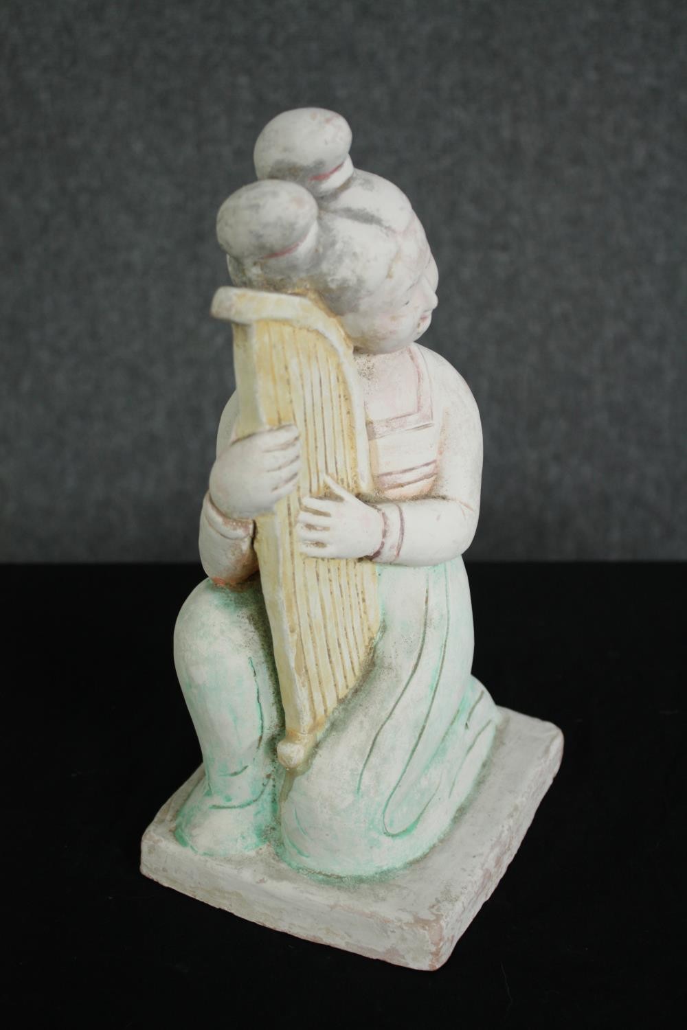 Two Chinese Tang Dynasty style white painted terracotta female musicians. H.27cm. (each). - Image 5 of 7