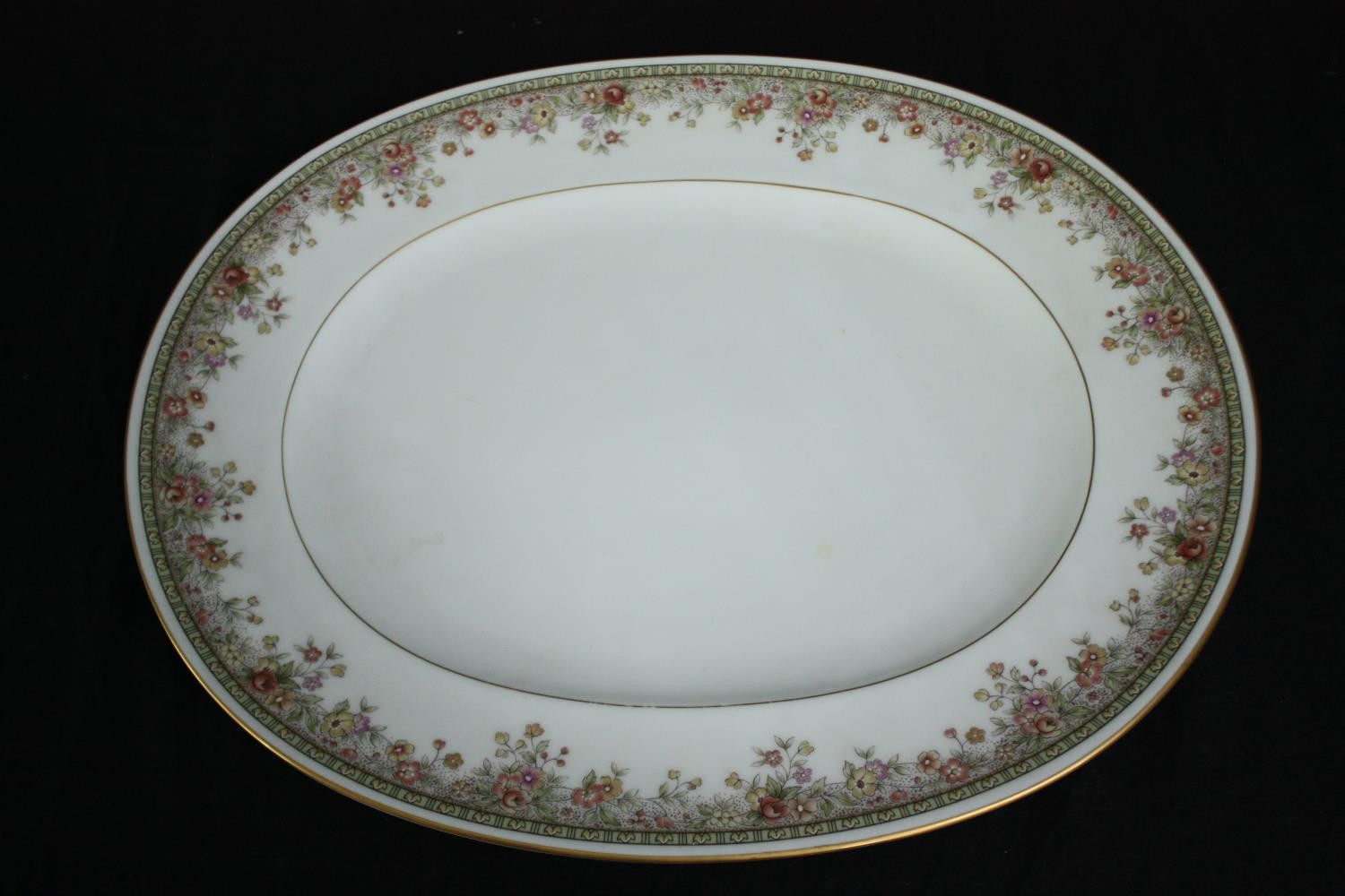A Noritake 'Morning Jewel' part dinner service. L33 W.28cm. (largest). - Image 9 of 11