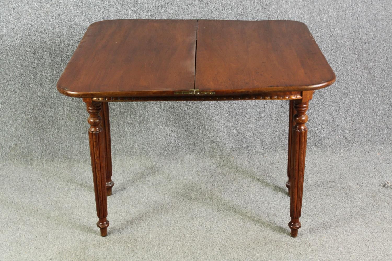 A George IV mahogany, swivel top tea table. H.73 W.92 D.92cm. (ext) - Image 6 of 8