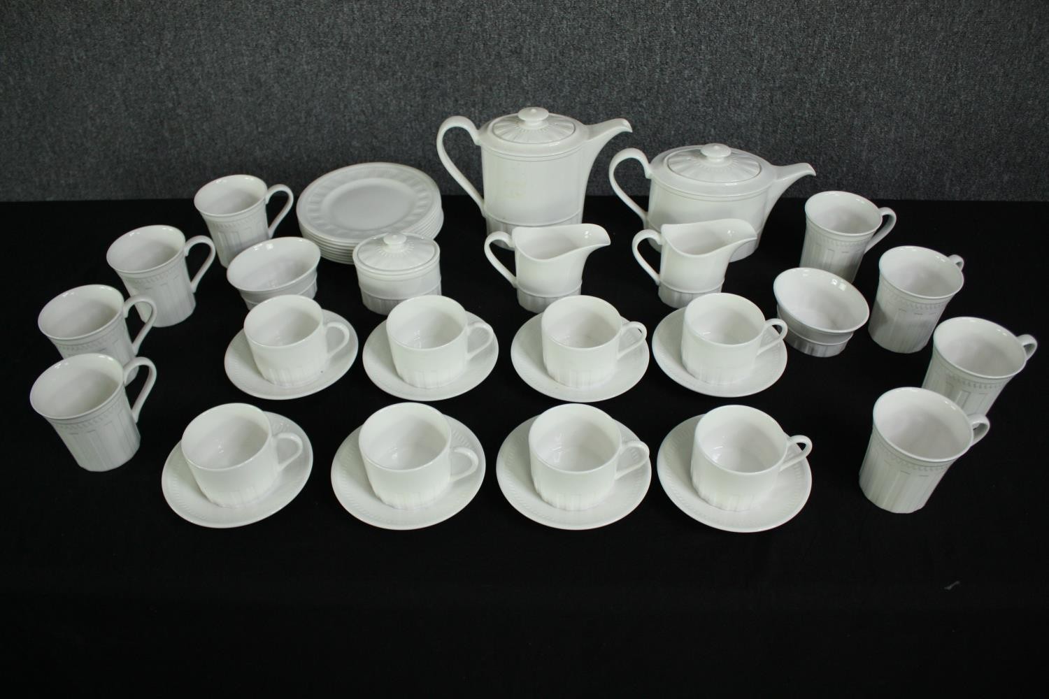 A Wedgwood 'Colosseum' eight piece tea service. H.17cm. (largest). - Image 2 of 11