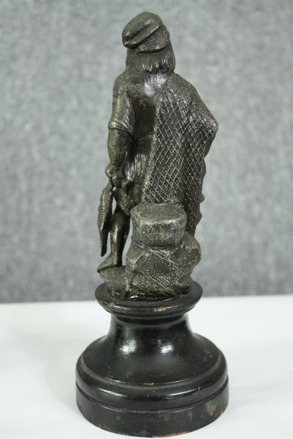 Two 19th century spelter figures of a huntsman and fisherman. H.25cm. (each). - Image 4 of 8