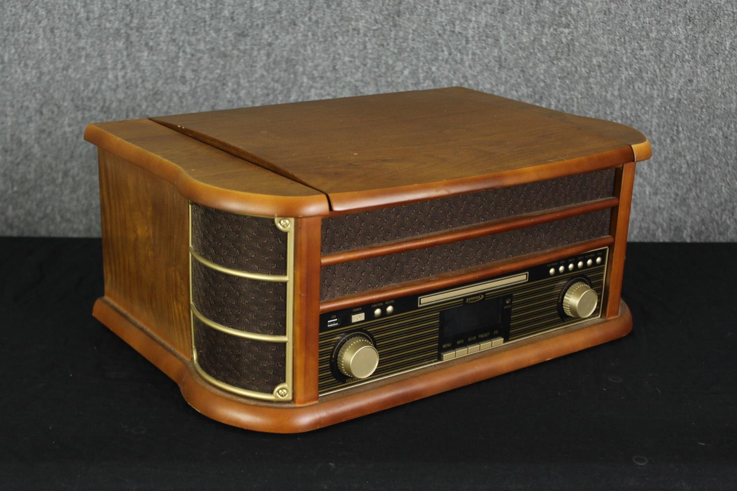 A Zennox model D9985 record and cassette player. H.22 W.49 D.36cm. - Image 2 of 7