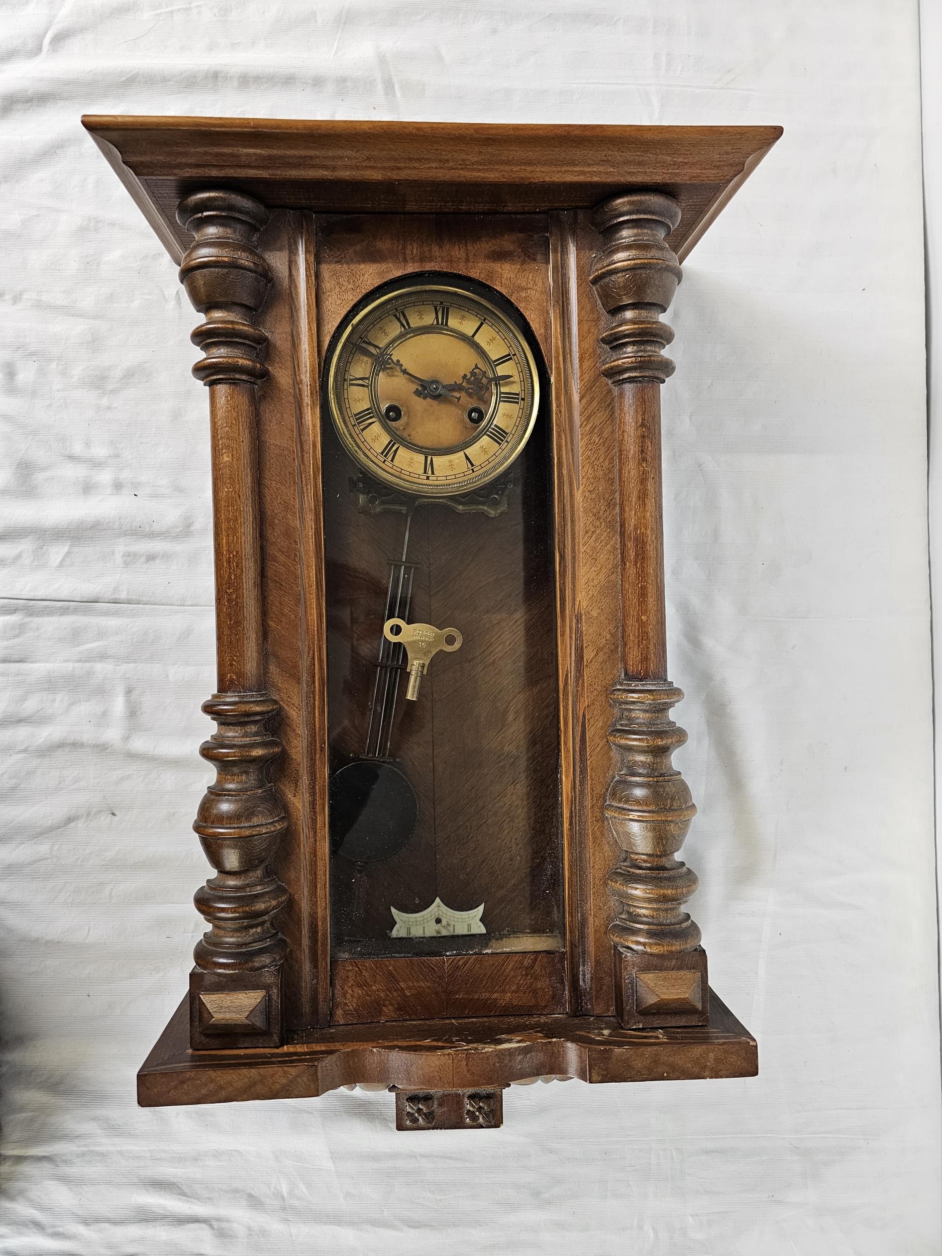 Two mantle clocks + An early 20th century German DRGM oak wall clock. - Image 8 of 13