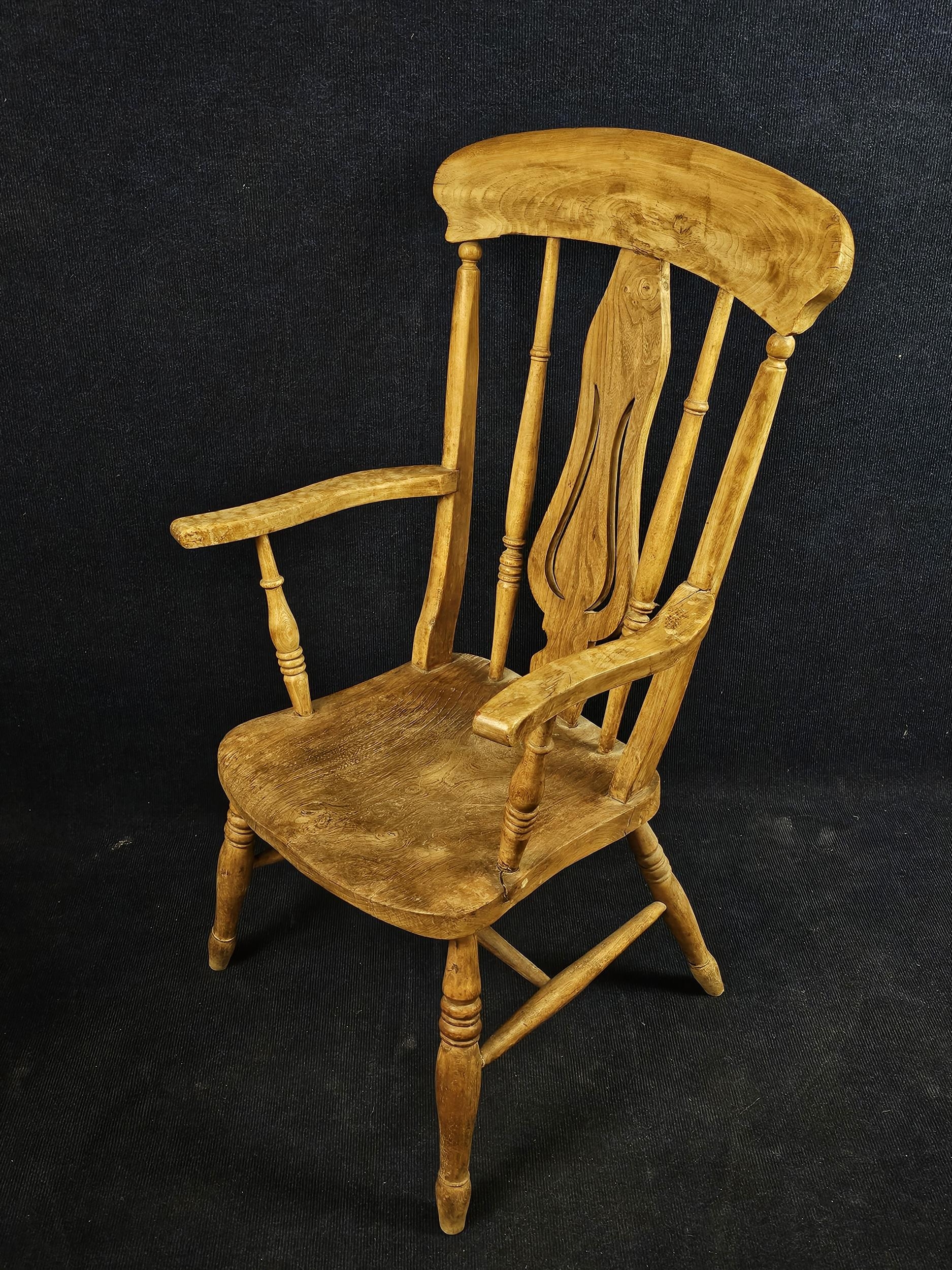 Two elm country armchairs, early 20th century. - Image 2 of 5