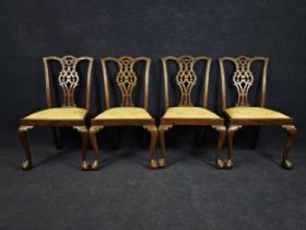 A set of four George II style mahogany dining chairs, 20th century. H.98cm.