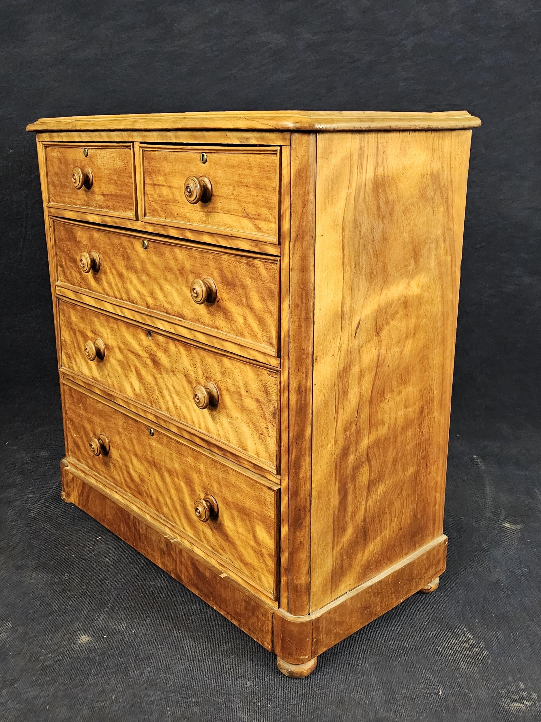 A Victorian satinwood chest of drawers. H.112 W.108 D.51cm. - Image 4 of 7