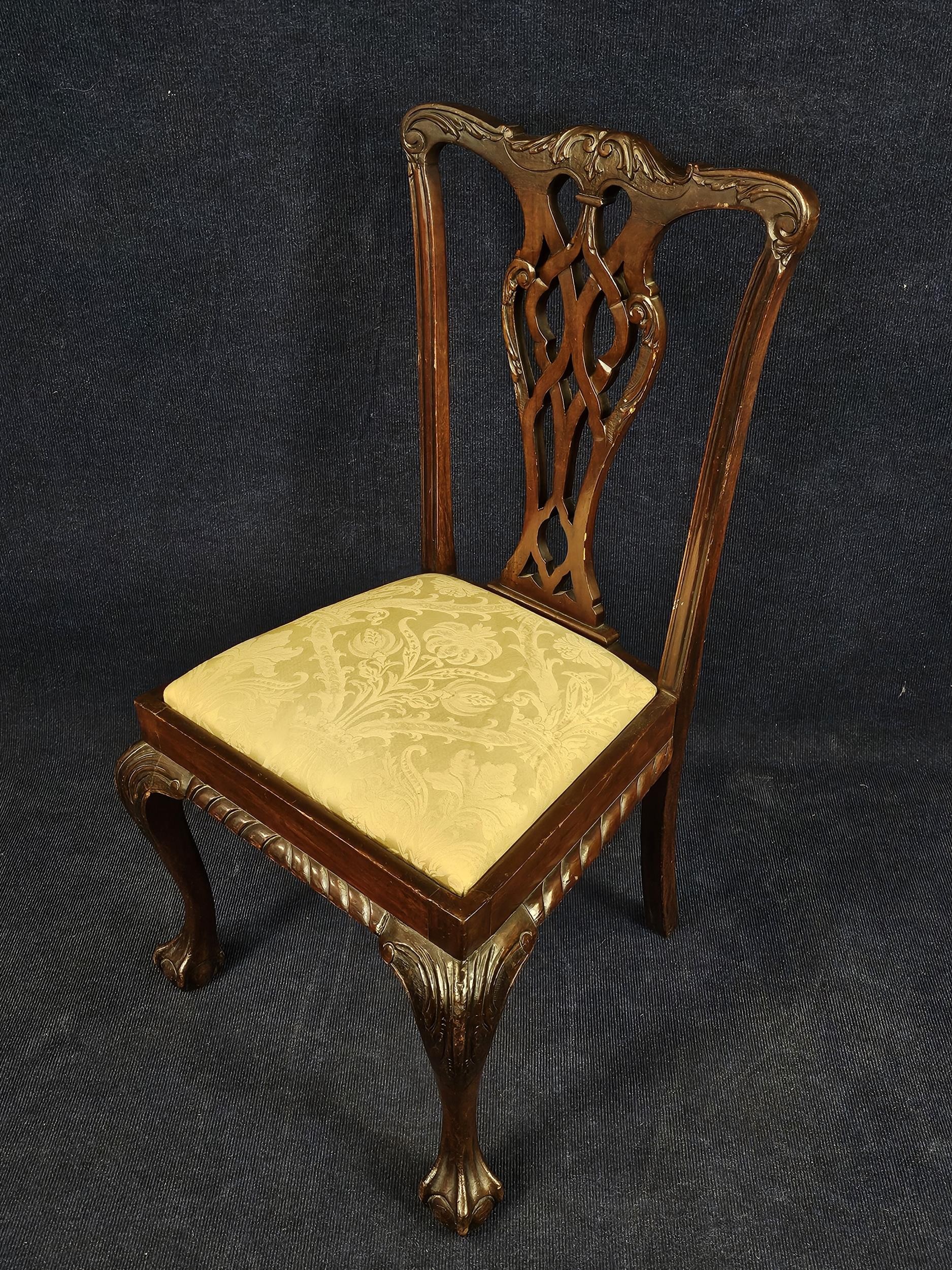 A set of six George II style carved mahogany dining chairs, 20th century. H.102 - Image 4 of 9
