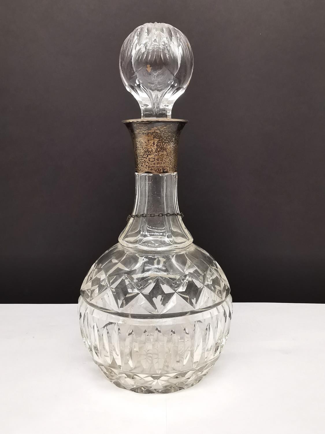 A Mappin & Webb cut crystal decanter with silver collar and EPNS 'Gin' label. (hair line crack to - Image 4 of 7