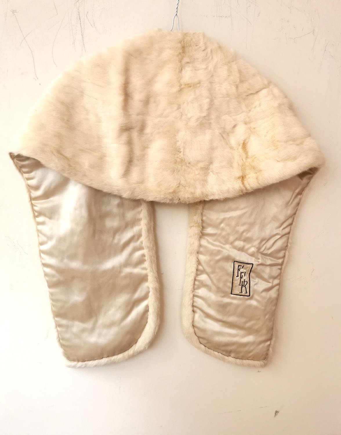 A vintage white mink fur sole with front pockets, with designer label 'National Fur Co Ltd. and - Image 7 of 9