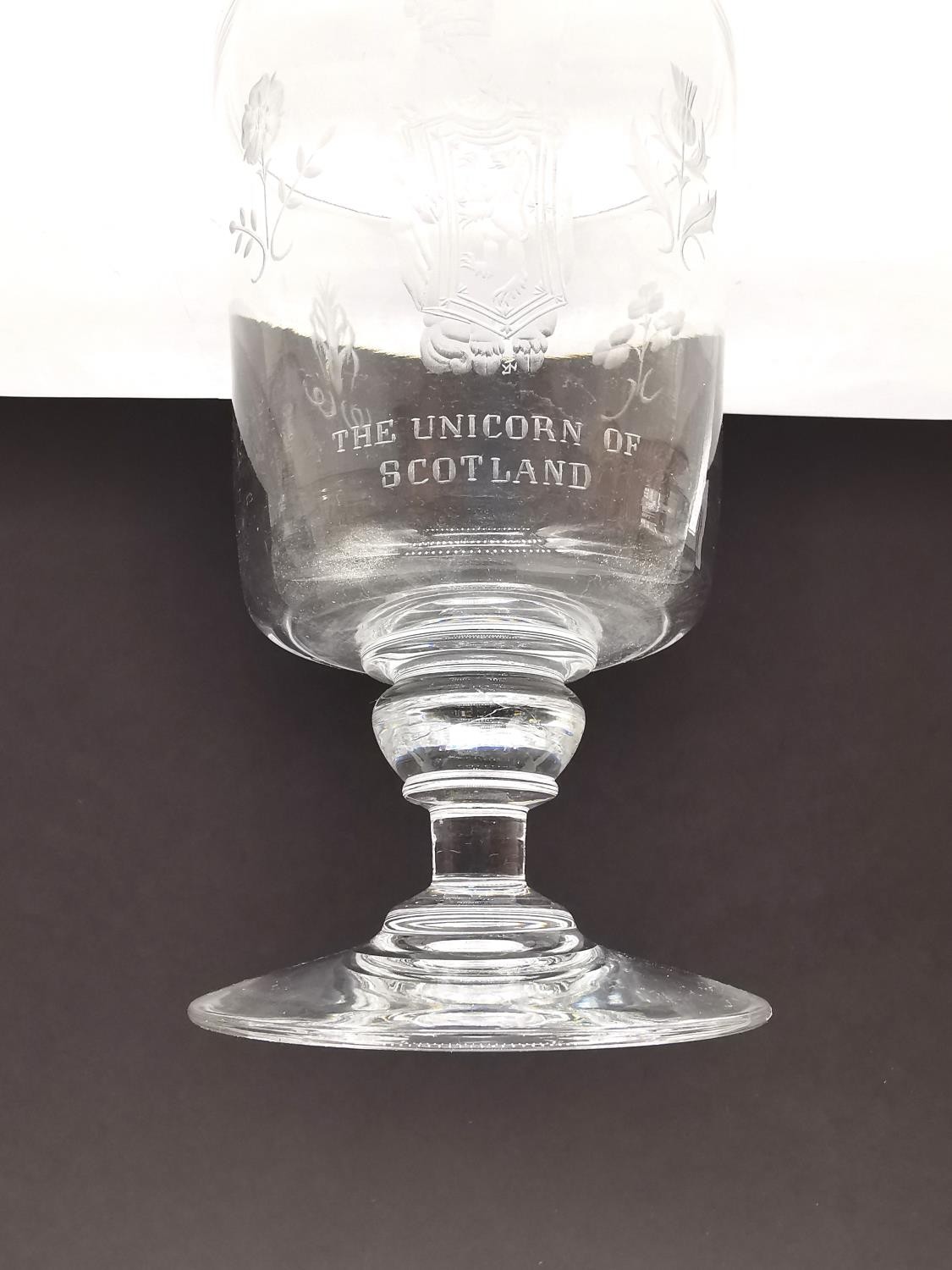 Two Thomas Webb etched glass goblets, 'The Lion of England' and 'The Unicorn of Scotland. H.17 - Image 5 of 7