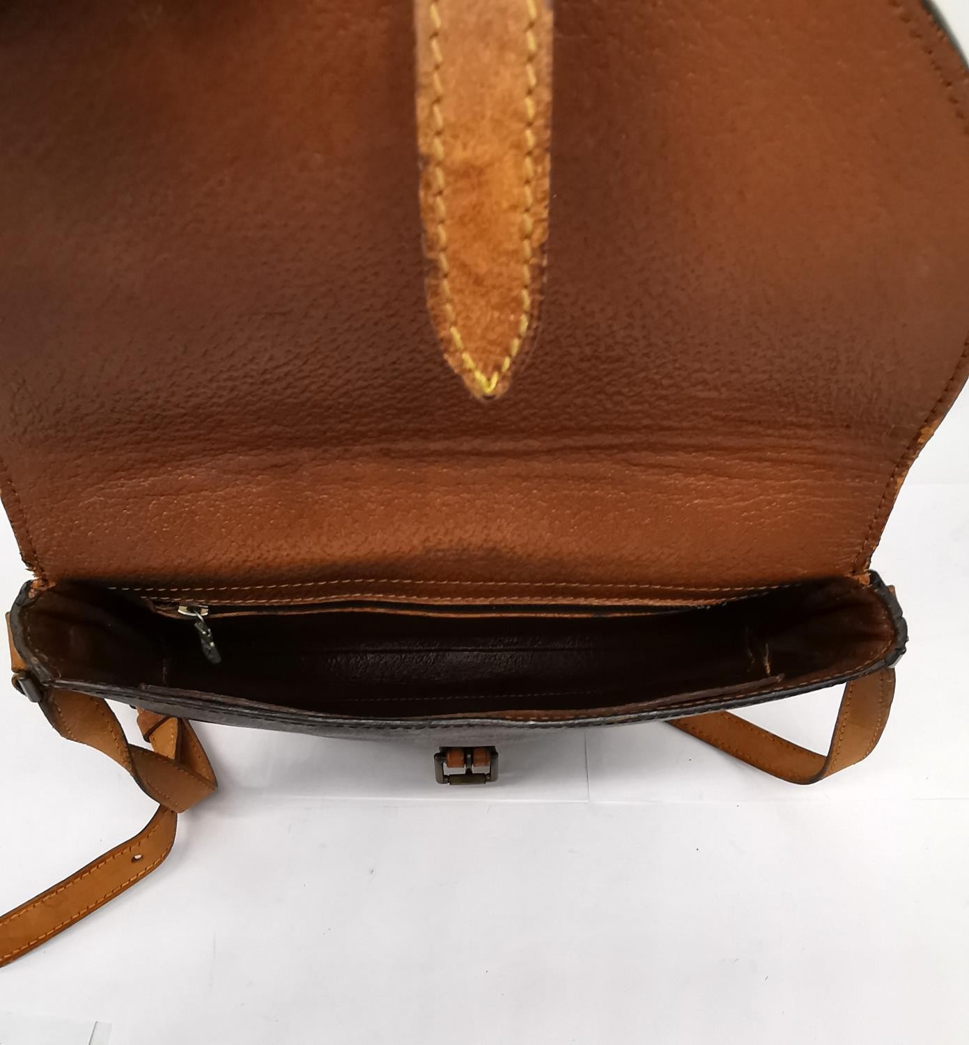 A Louis Vuitton Chantilly monogram shoulder bag, with tan leather adjustable strap. W.6.5 L.27 H. - Image 5 of 7