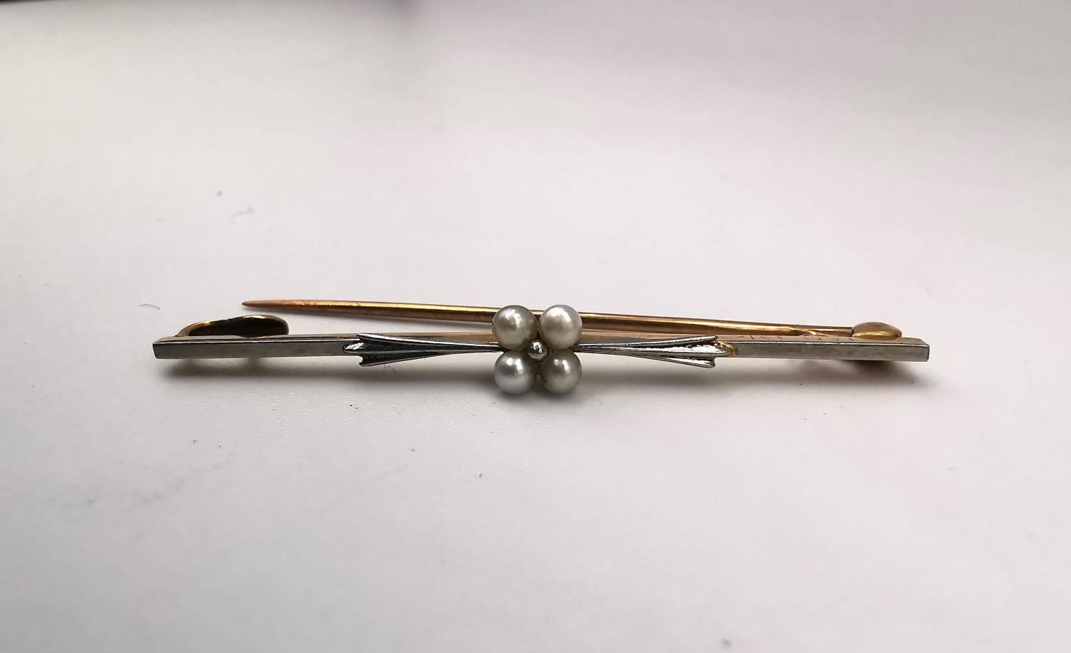 A 15ct rose and white gold and pearl floral bar brooch along with a Victorian 18ct sectioned and - Image 2 of 12