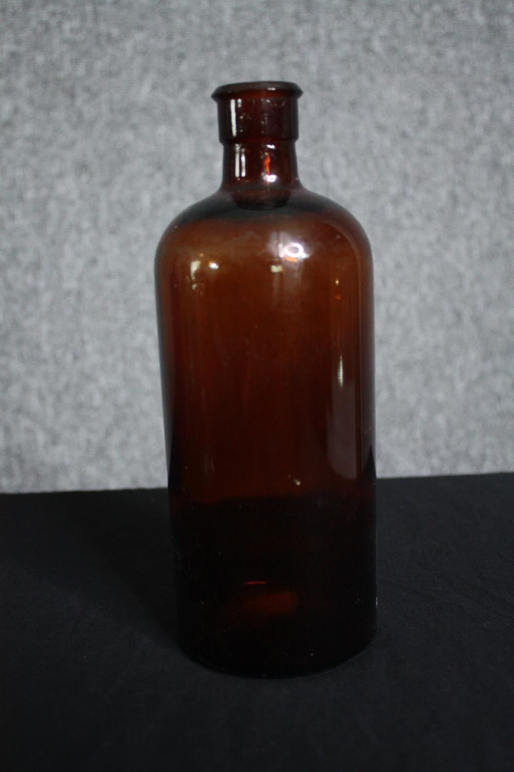 A group of vintage apothecary bottles, including Bristol blue examples. H.26cm. (largest). - Image 5 of 6