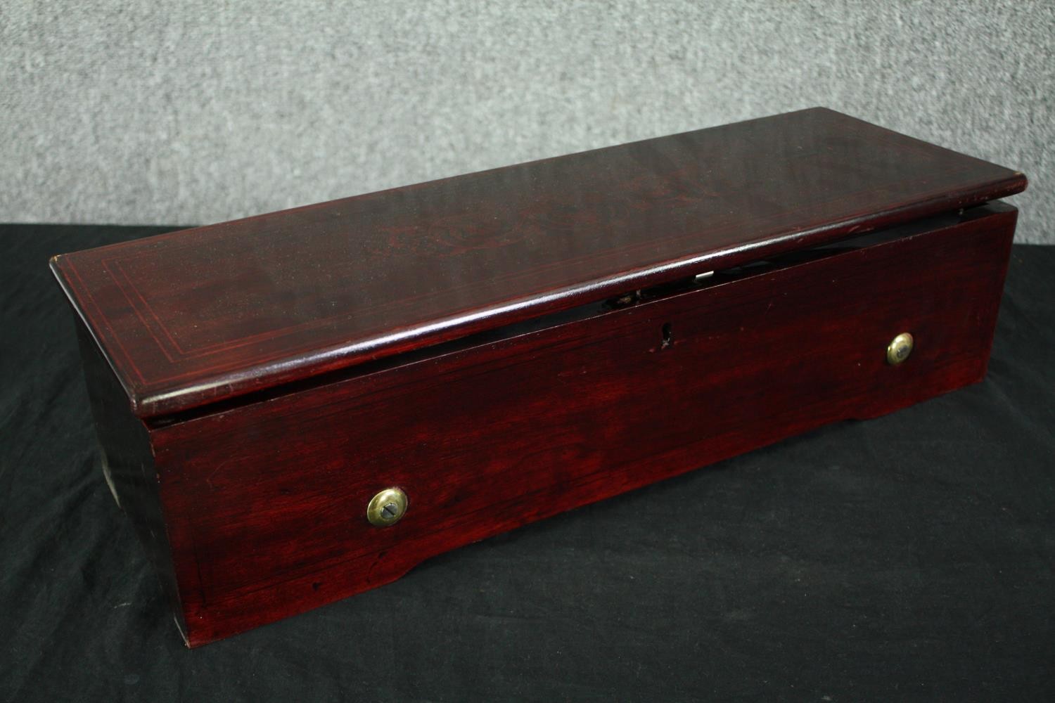 A late 19th century Swiss cylinder musical box, eight airs in mahogany case with transfer - Image 7 of 8