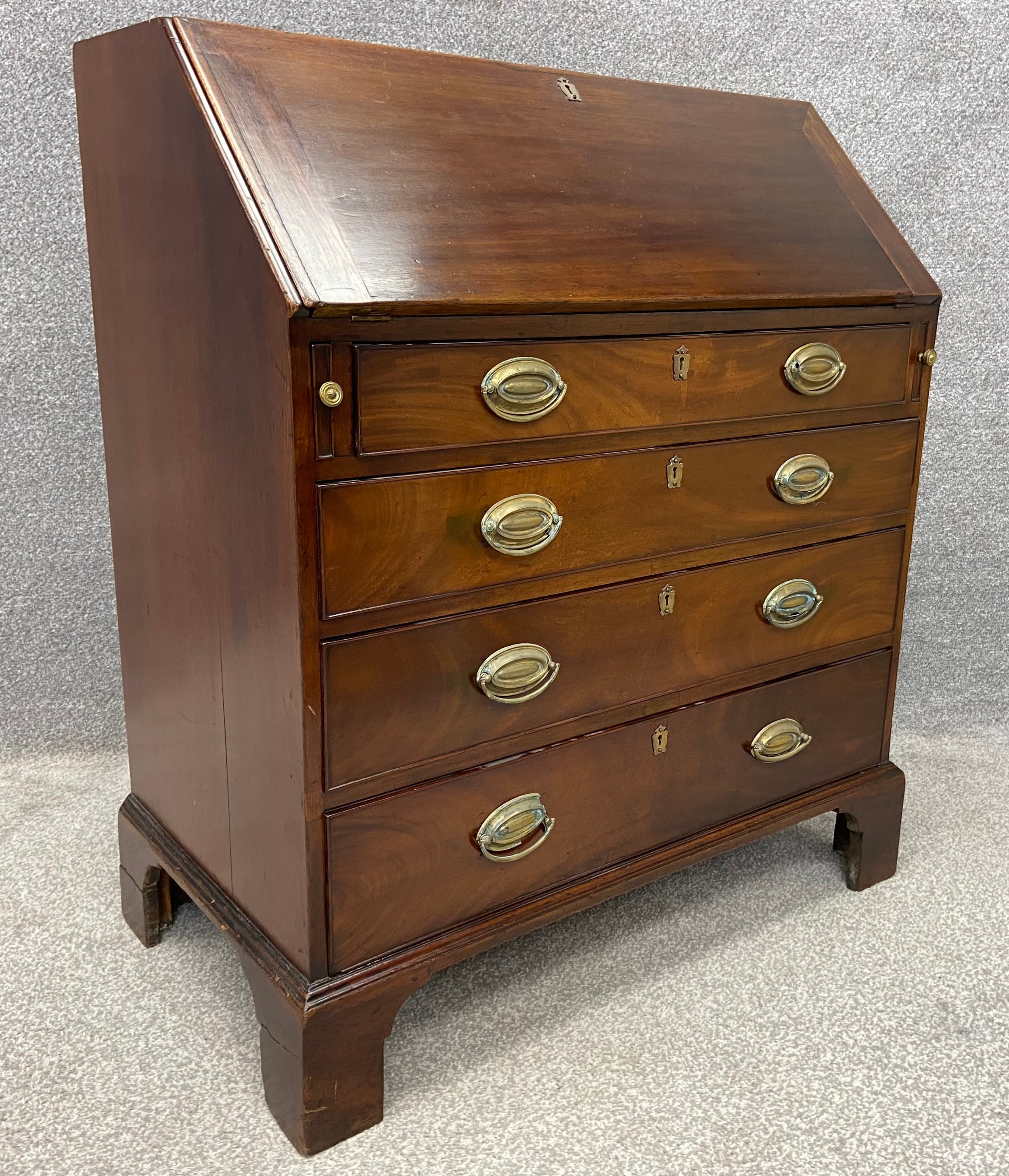 A Georgian mahogany bureau with a fitted interior. H.107 W.91.5 D.52cm. - Image 2 of 7