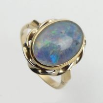 9ct gold opal doublet ring, 4 grams, 17mm, size O1/2.