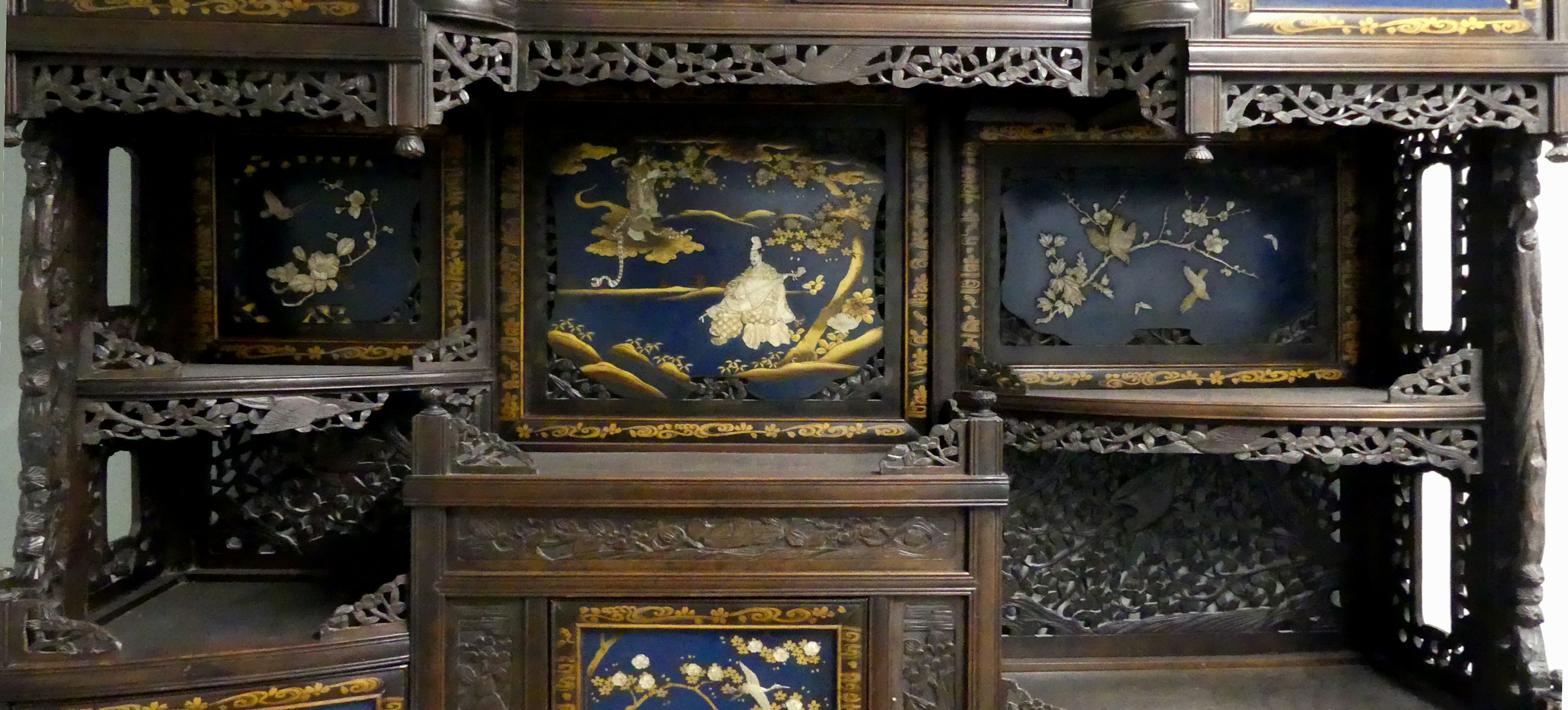 Late 19th century Japanese Meiji period Shibayama display cabinet, the blue lacquered panels - Image 6 of 21