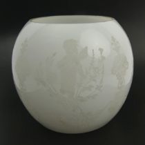 Early 1900's opaque glass oil lampshade etched with a cherub and flower design, 16cm high, 18cm