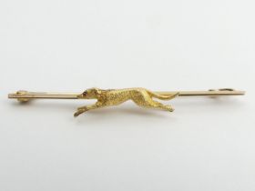 9ct gold dog design bar brooch, 3 grams, 5.5cm.