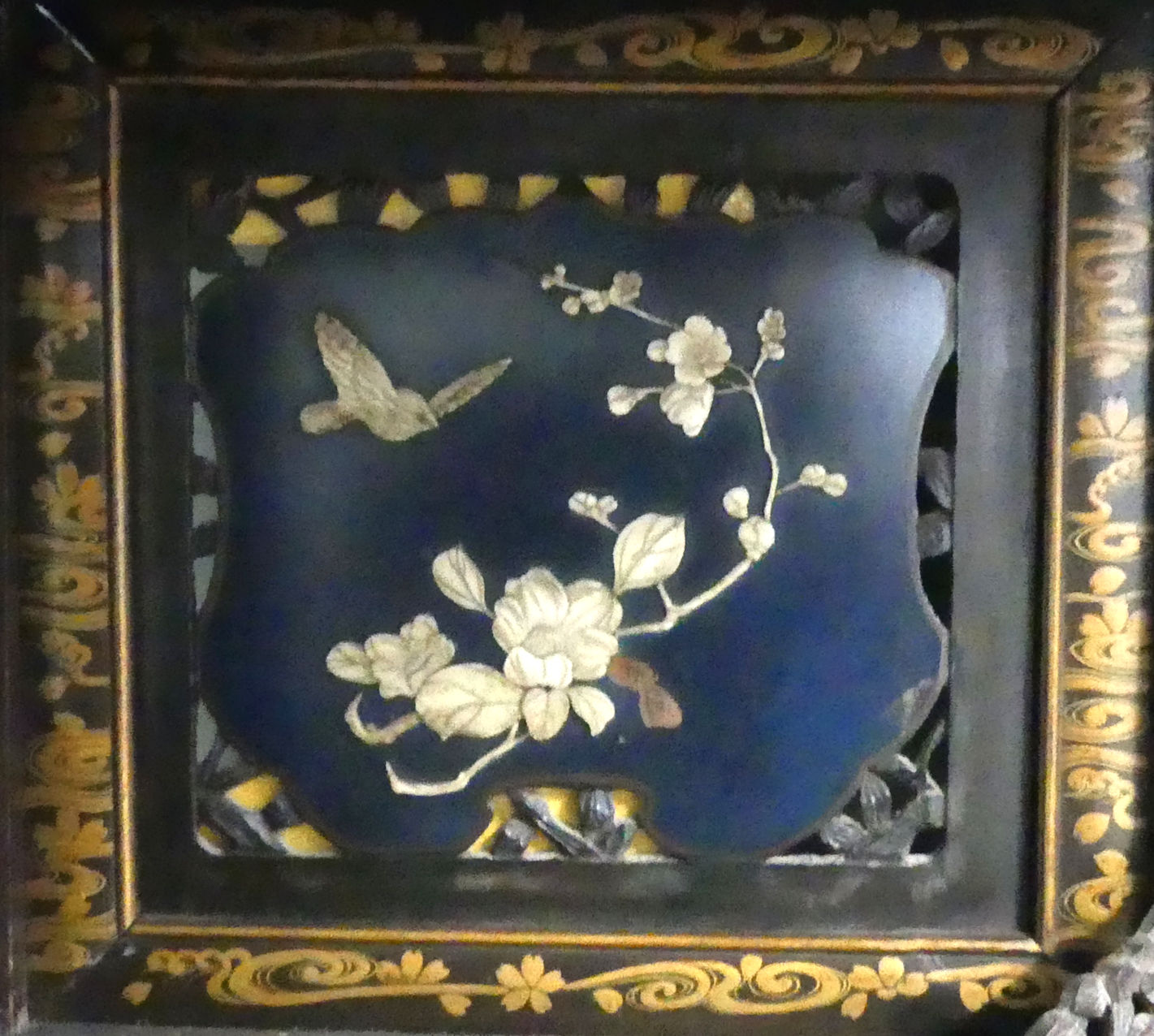 Late 19th century Japanese Meiji period Shibayama display cabinet, the blue lacquered panels - Image 11 of 21