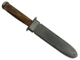 US World War II Marine KK2 fighting knife with scabbard, 33cm overall length.