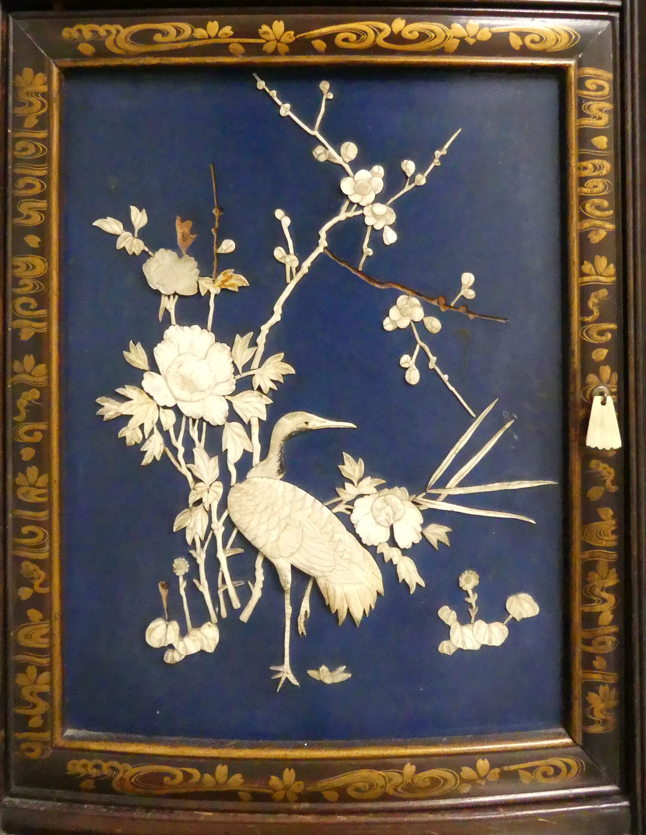 Late 19th century Japanese Meiji period Shibayama display cabinet, the blue lacquered panels - Image 16 of 21
