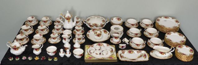 116 piece Royal Albert 1st quality "Old Country Roses" dinner tea and coffee service. Collection