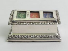 Edwardian silver stamp box, London 1904. 95 x 45 x 50 mm.