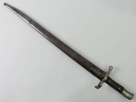 A world war I Portugese bayonet 1885 model complete with scabbard. Blade 47 cm.