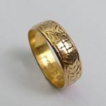 Edwardian 22ct gold patterned wedding ring, Birm. 1906, 5.3 grams, 6.3mm, size S.