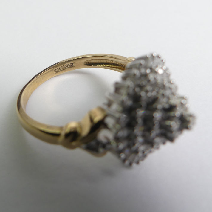 9ct gold diamond cluster ring, 3.8 grams, 14.7mm, size N. - Image 3 of 3