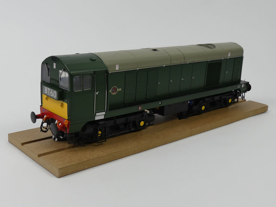 A boxed Heljan 0 gauge BR green and yellow panels class 20 diesel locomotive with DCC sound standing - Image 2 of 4