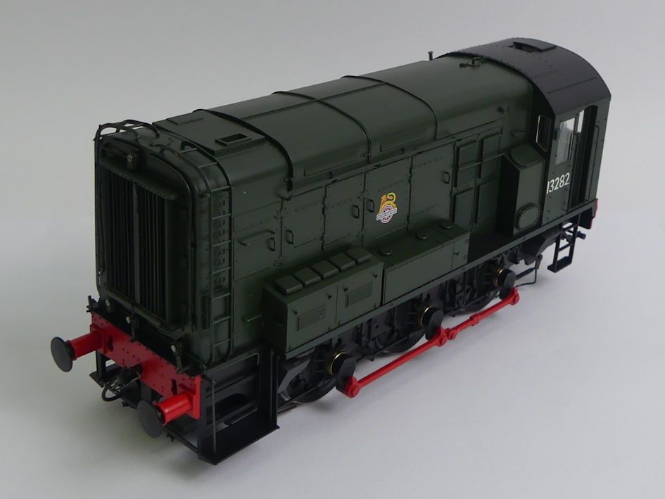 0 gauge Dapol 7D-008-001 class 08 13282, BR Green, Early Crest no wing panels, diesel electric