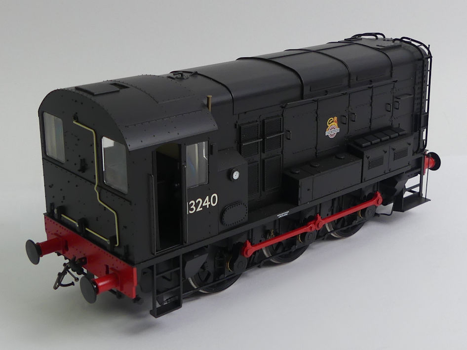 0 gauge Dapol, 7D -008-004 class 08 13240 BR Black early crest diesel electric locomotive, 1:43.5 - Bild 2 aus 3