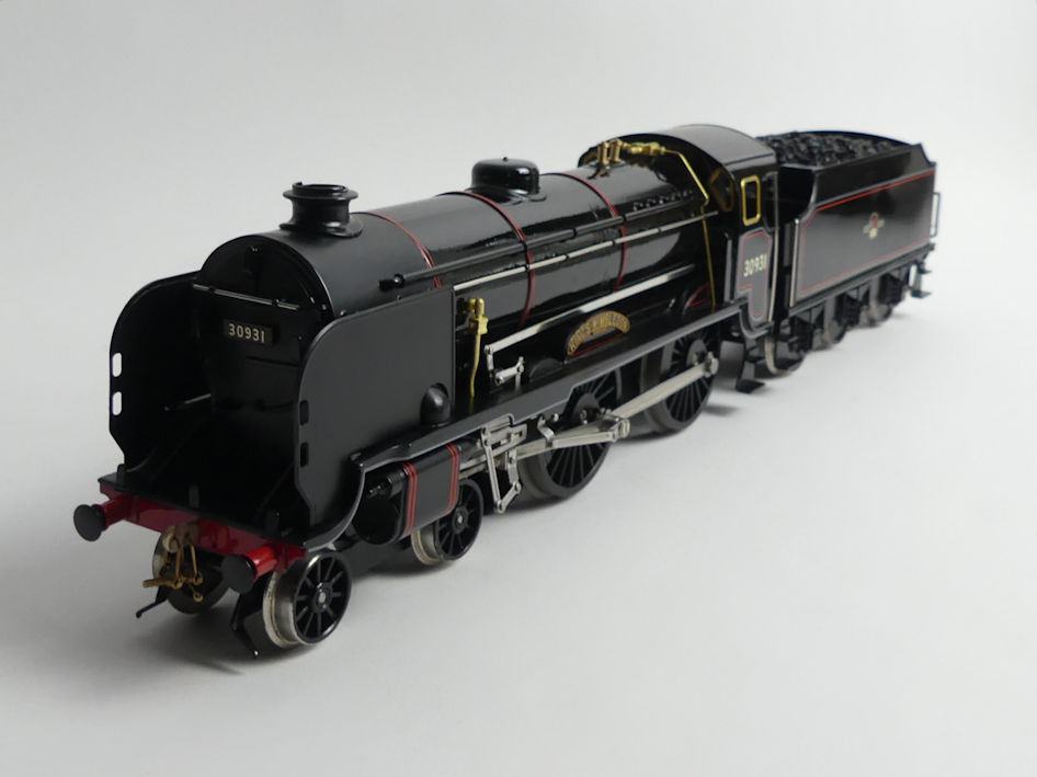 Ace trains 0 gauge 4-4-0 schools class locomotive and tender 'Kings Wimbledon' 30931, BR glass lined - Image 2 of 3