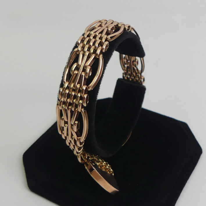 9ct rose gold fancy gate link bracelet, 25.9 grams, 14.4mm wide. - Image 3 of 3