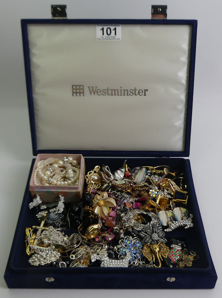 A box of mixed costume jewellery including a silver tree of life necklace and earrings. - Image 2 of 2