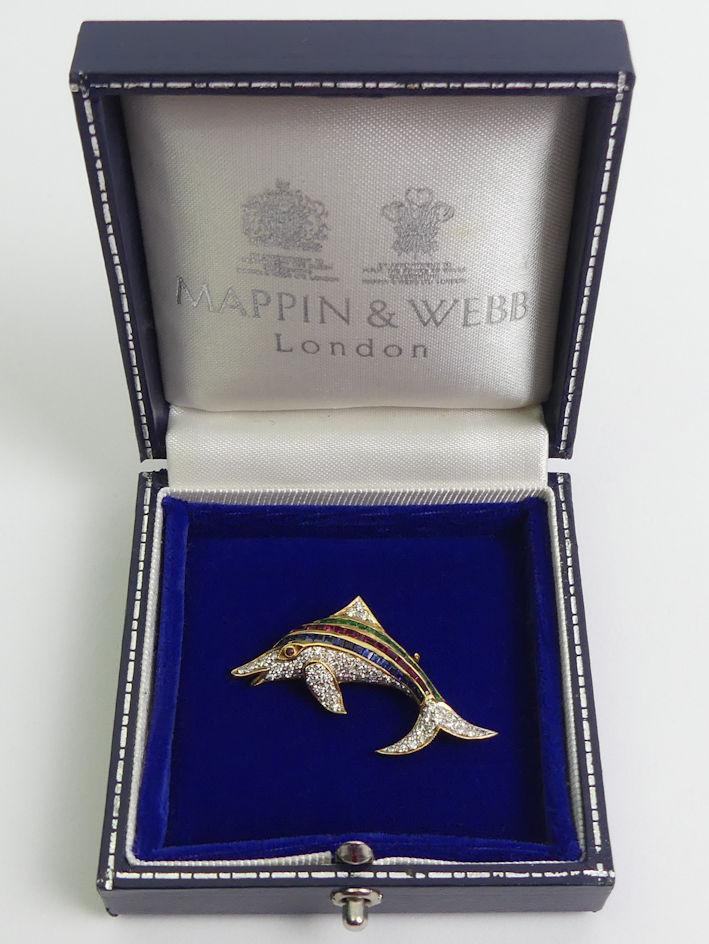 18ct gold, ruby, sapphire, emerald and diamond dolphin design brooch, 5 grams, 40mm, retailed by - Image 4 of 5