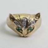 9ct gold cat design ring with emerald eyes, 3.3 grams, 11.3mm, size O.