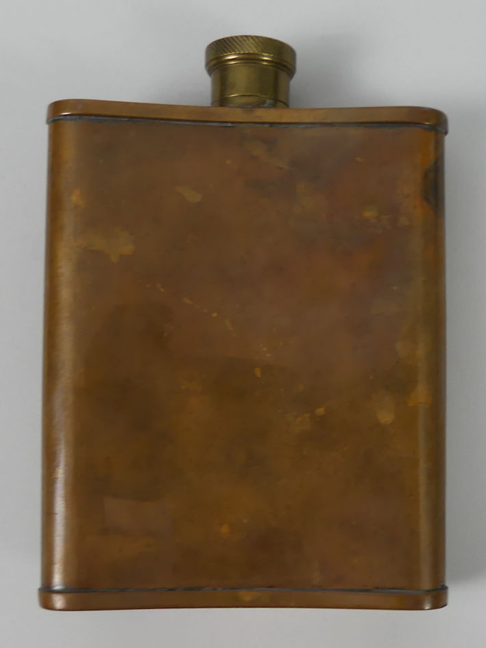 A WWII hip flask with badge to the front 96 regiment. 13 x 10 cm. - Image 2 of 3