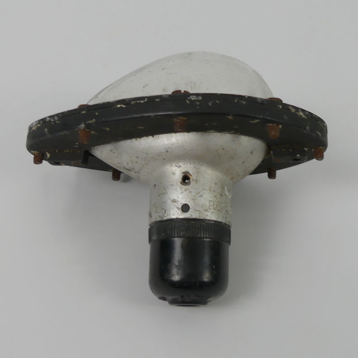 A WWII Spitfire Morse light reference no. 5c/909 Air Ministry. 10 x 12 cm. - Image 2 of 3