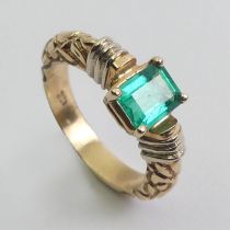 14ct gold, emerald single stone ring, 4.4 grams, 6.7mm, stone 6mm x 4.7mm, size I.