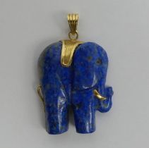 18ct gold and lapis elephant pendant, 6.8 grams, 22mm x 35mm.