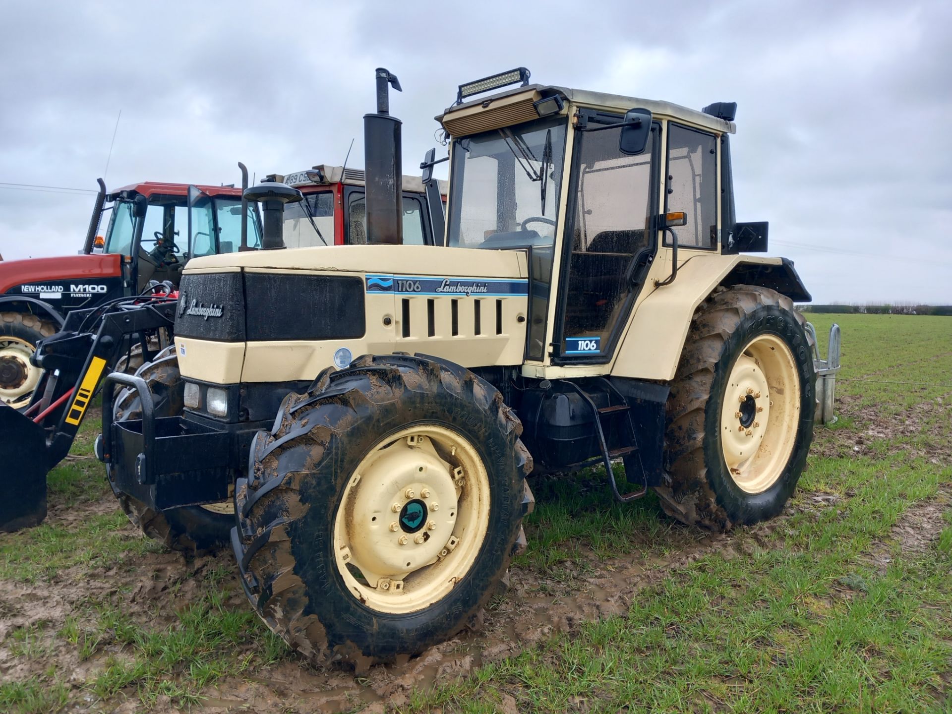 LAMBORGHINI 1106 4WD TRACTOR - Image 2 of 7