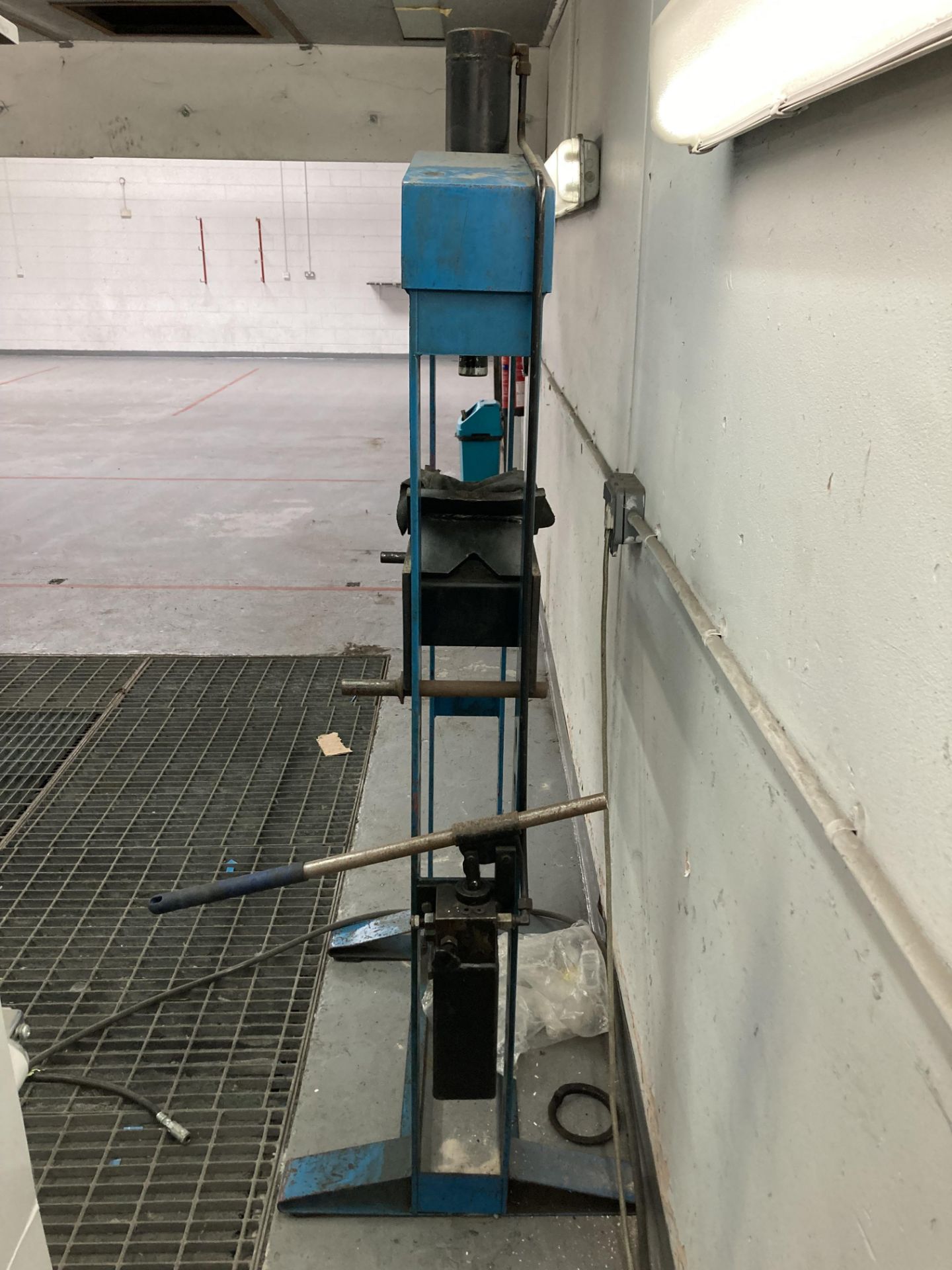 HYDRAULIC PRESS - Image 2 of 2