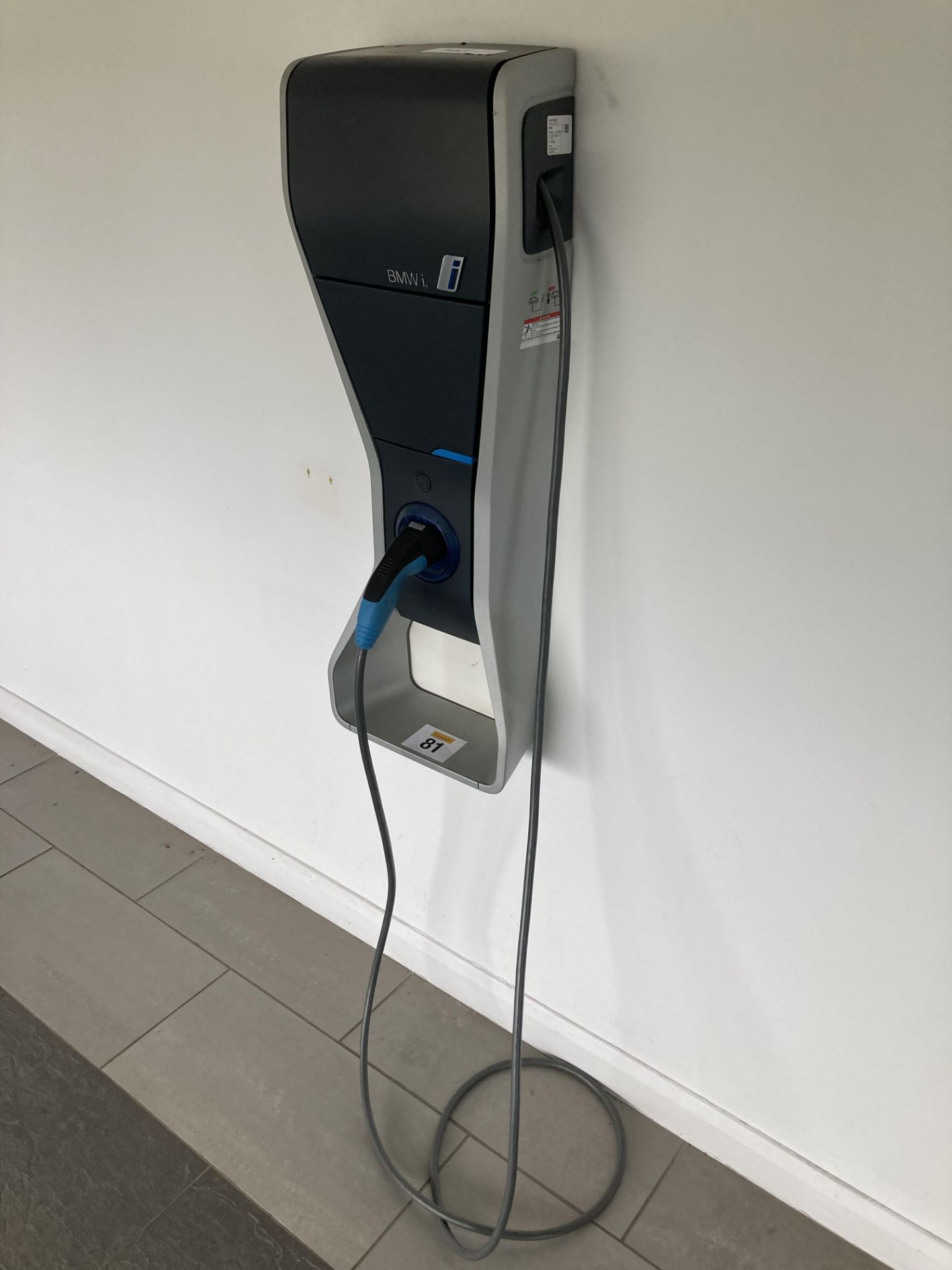 BMW CHARGING POINT