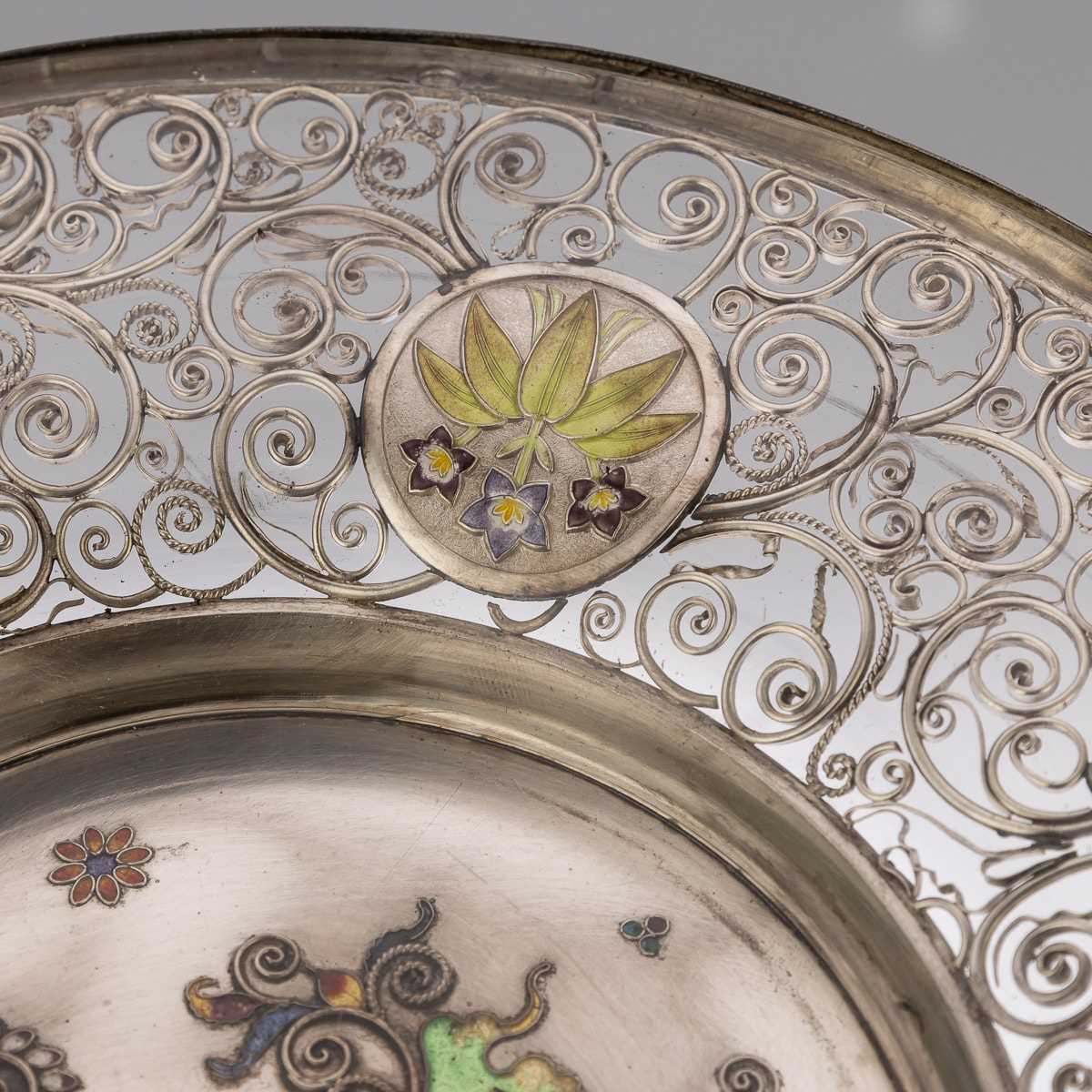 A MEIJI PERIOD SOLID SILVER AND ENAMEL DISH BY KOUEI CIRCA 1900 - Image 9 of 18