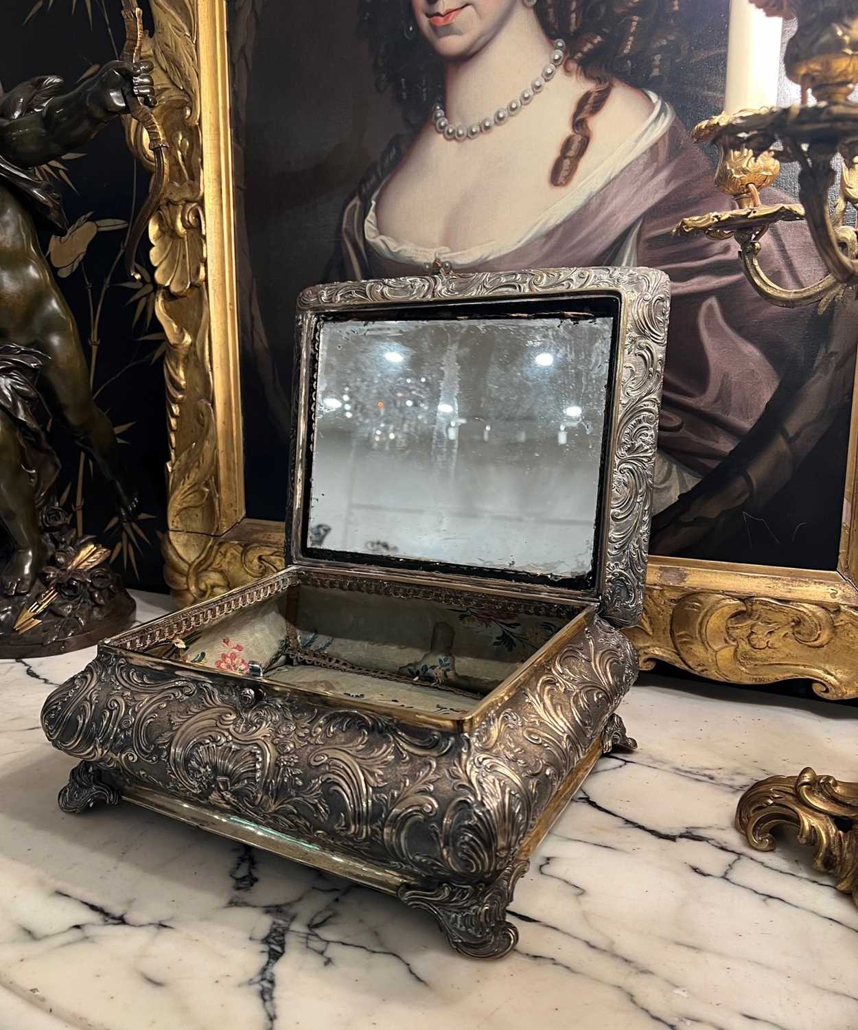 AN 18TH / 19TH CENTURY SILVER, SILVER GILT AND PAINTED TABLE CASKET - Image 7 of 15