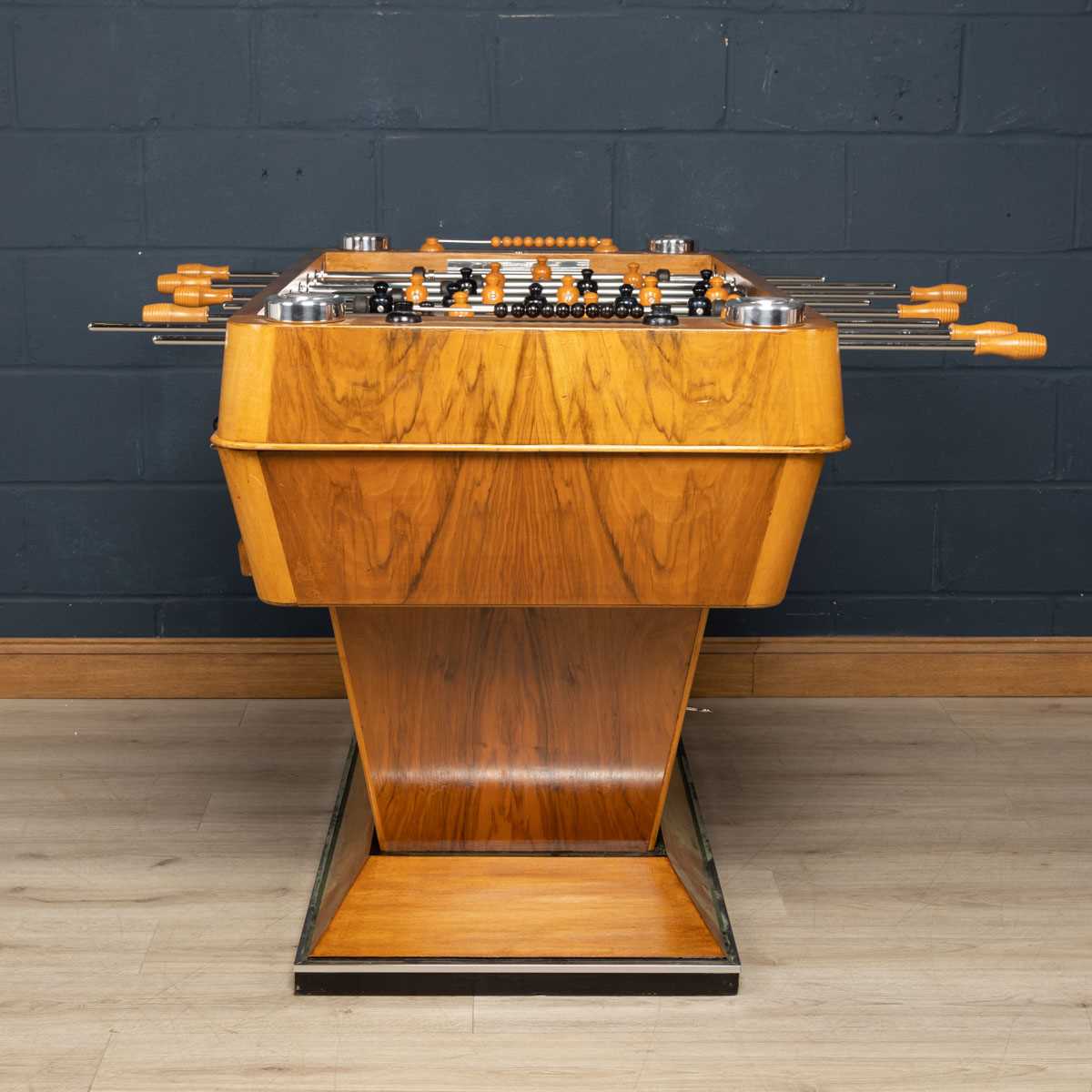 A MID 20TH CENTURY SWISS ART DECO STYLE FOOTBALL TABLE GAME - Image 21 of 37