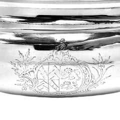 A FINE GEORGE II PERIOD STERLING SILVER SOUP TUREEN C. 1754 BY AYME VIDEAU, LONDON - Image 8 of 10